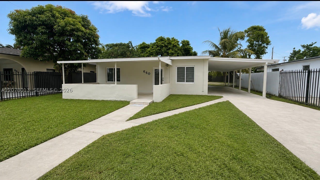 640 E 42nd St – photo 1
