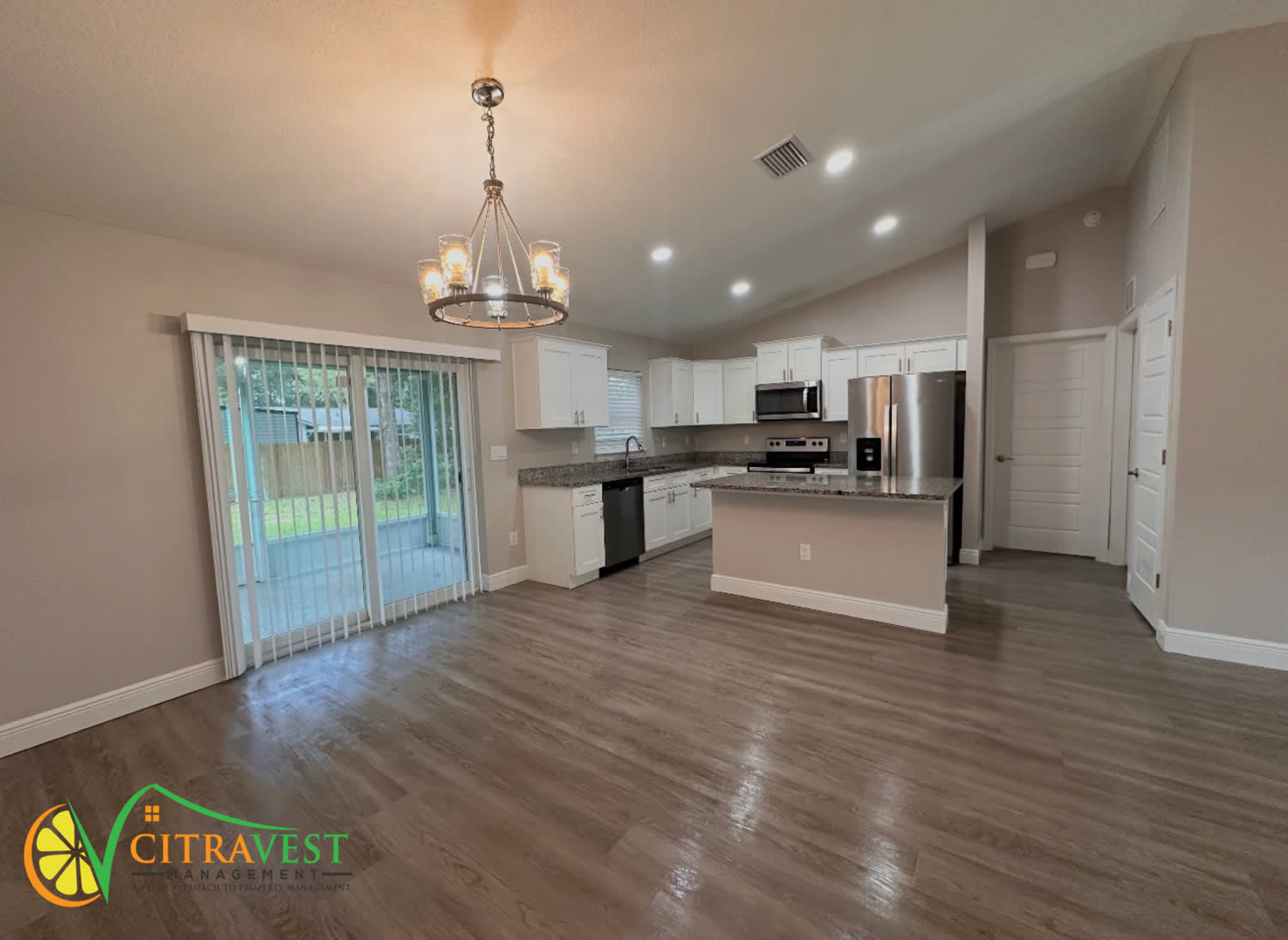 9078 N Arcadia Way – photo 4