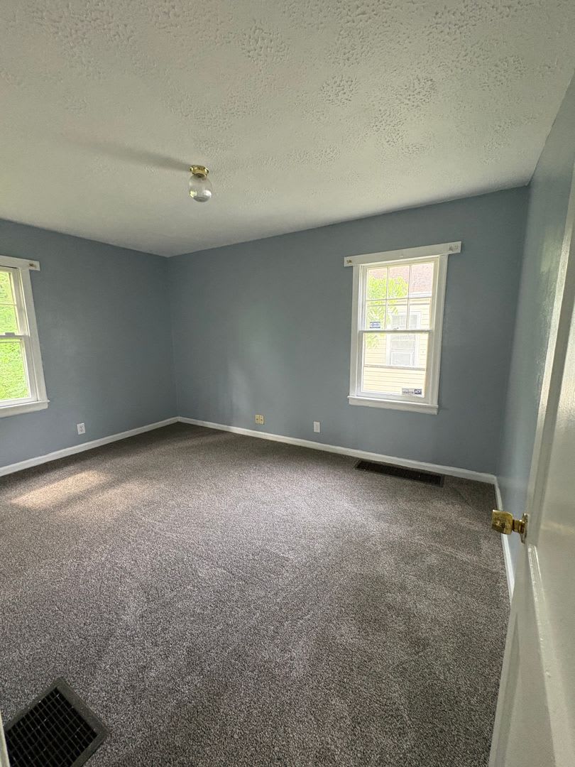 2 Bedroom Home in Dayton – photo 4