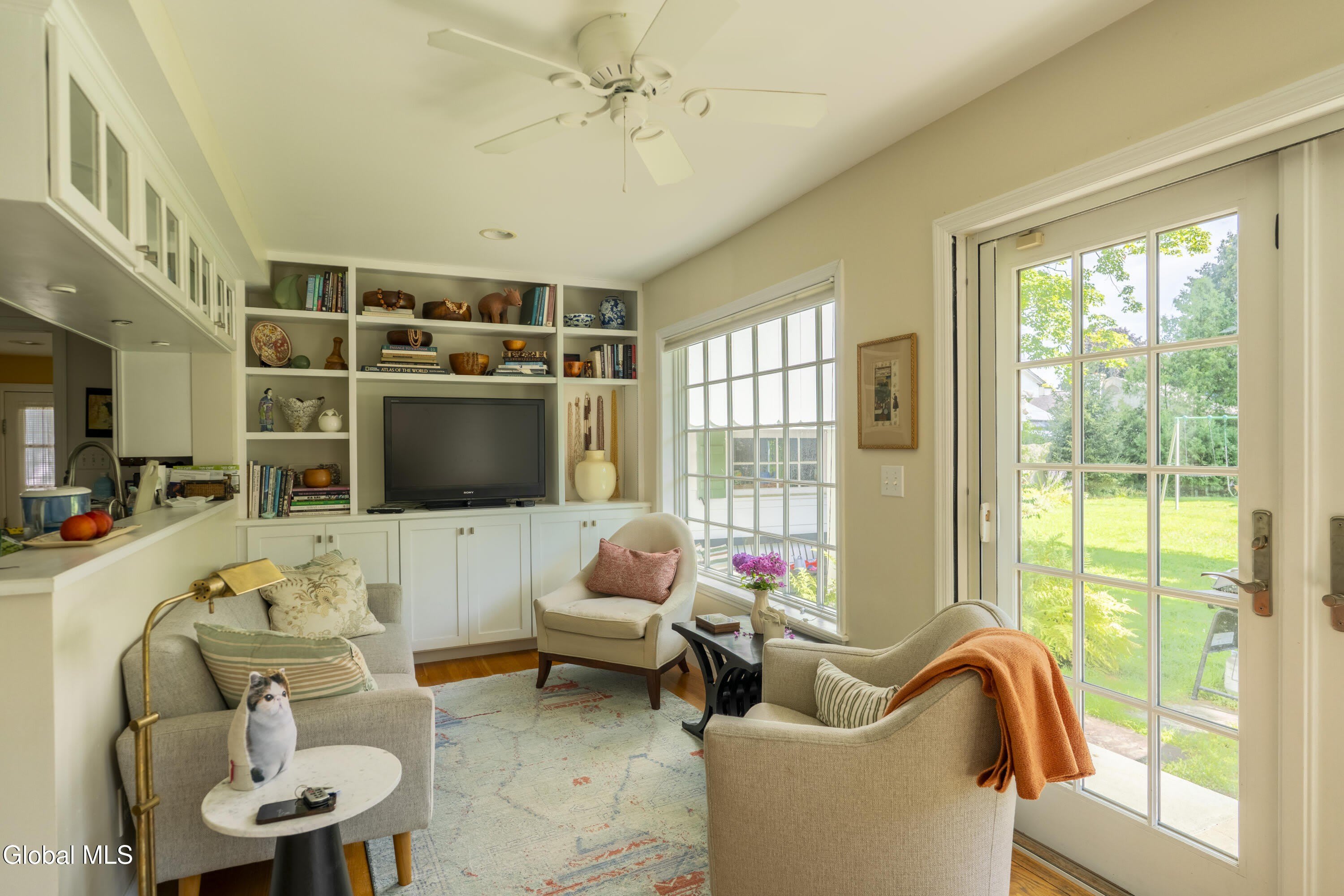 292 Lake Avenue – photo 5