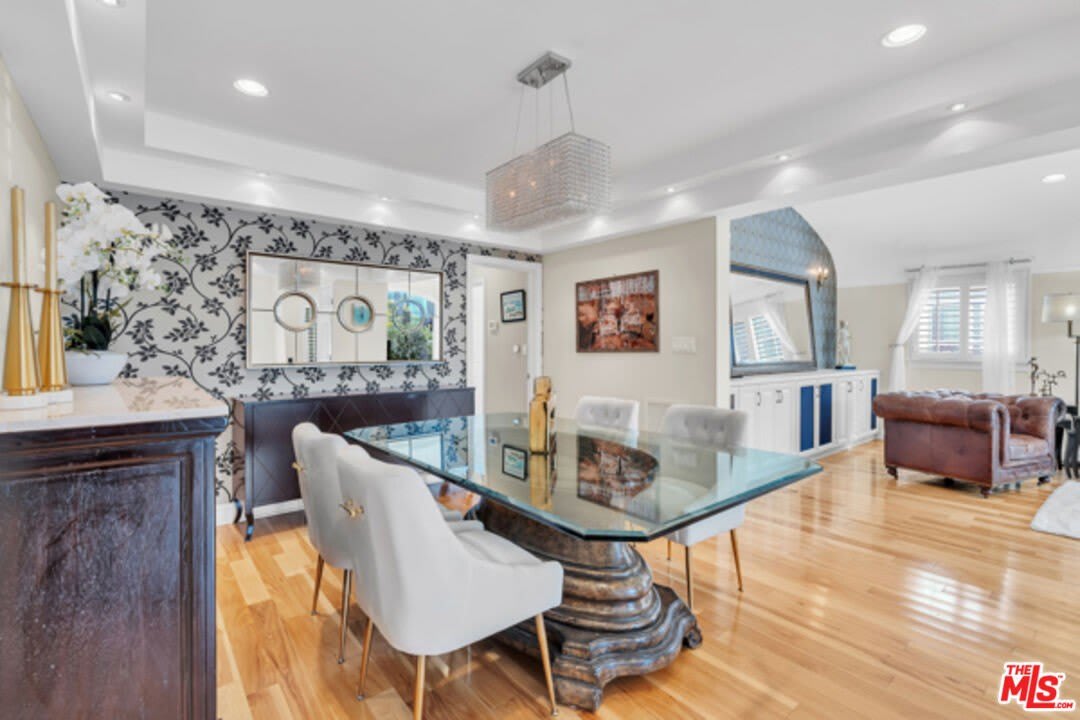 326 N Doheny Dr – photo 5