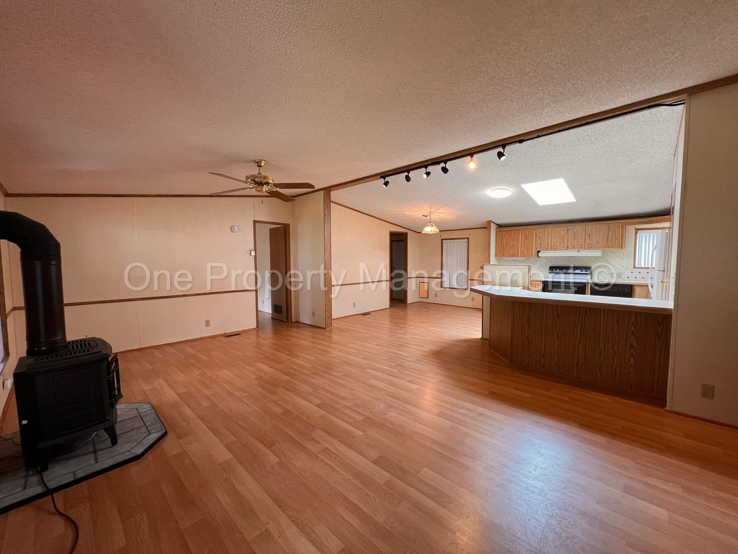 Charming Ocean Park Home With Huge Shop – photo 4