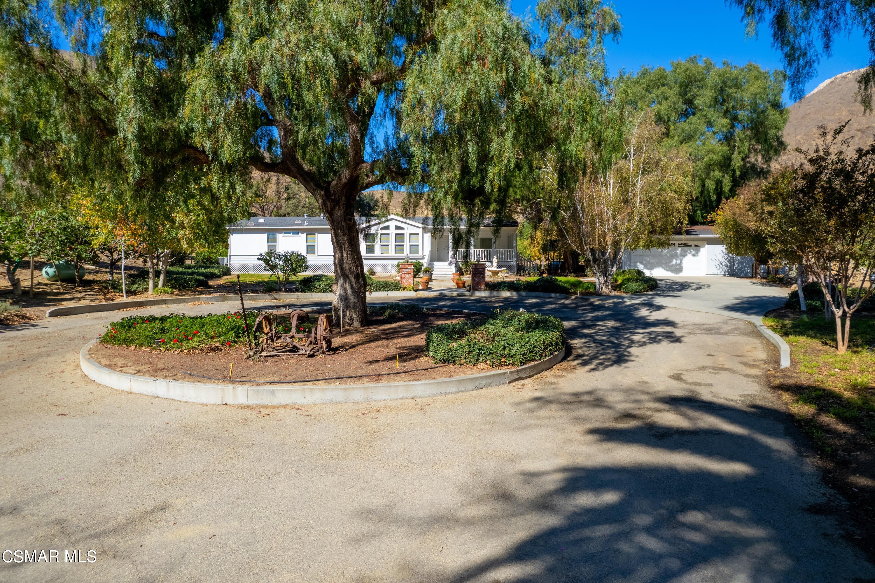 1057 E La Loma Avenue – photo 4