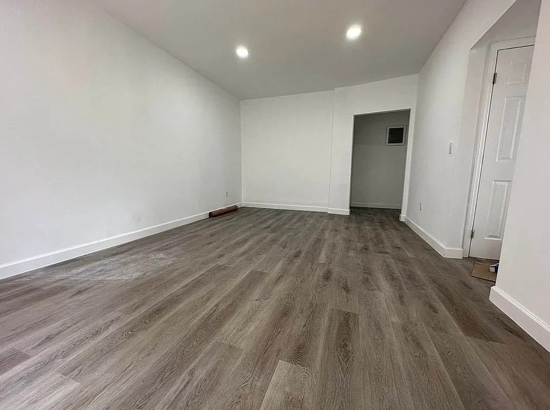 560 Audubon Ave – photo 2