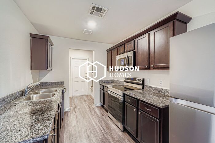 2318 North 15th A Street – photo 5
