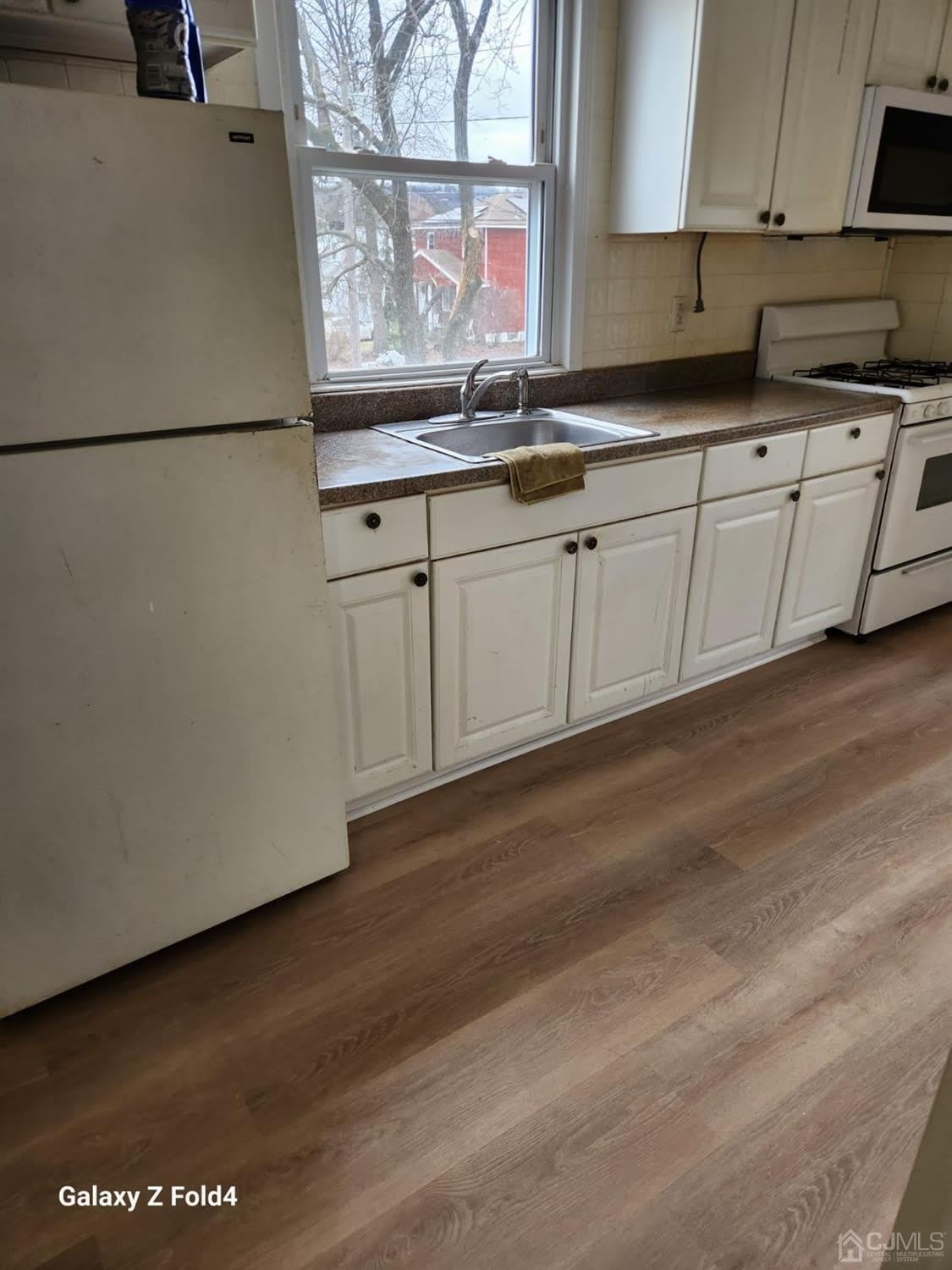 307 2nd Street – photo 1