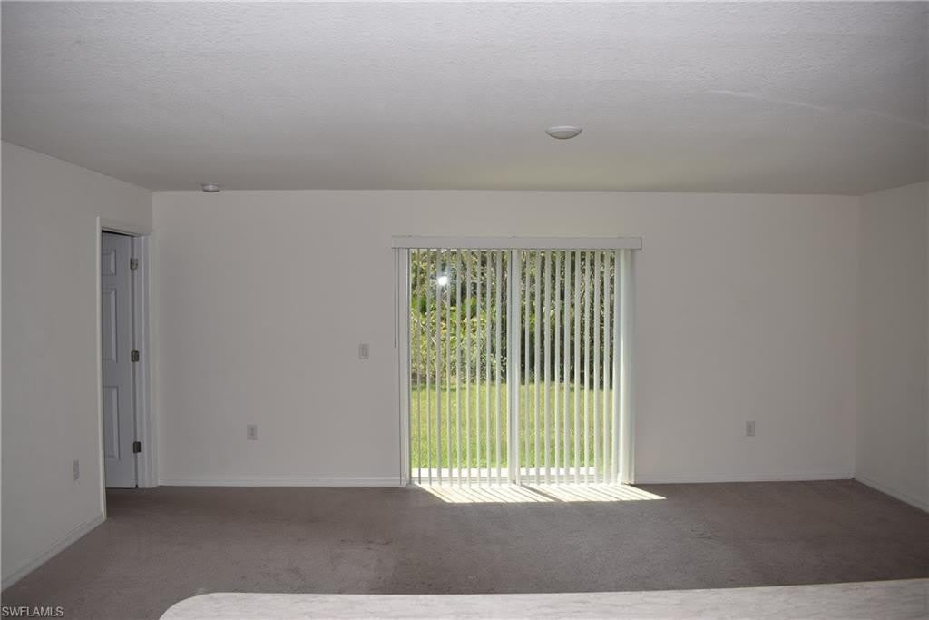 4795 Lacoco St – photo 3