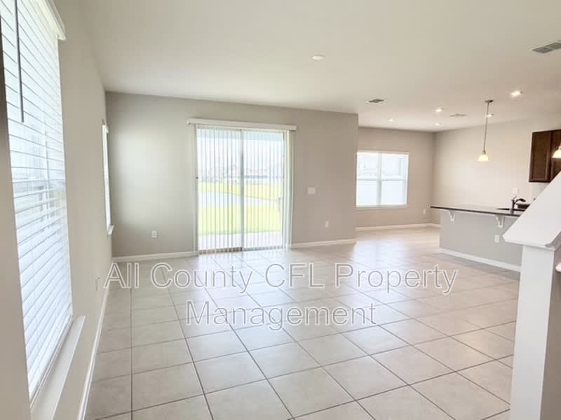 63 Berlin Ave – photo 3