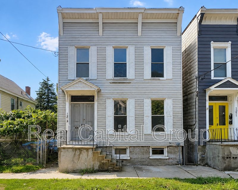 1213 Jacob St. – photo 1