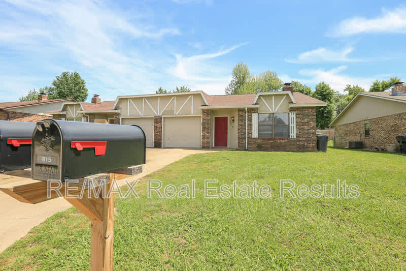 815 S 28Th St – photo 1