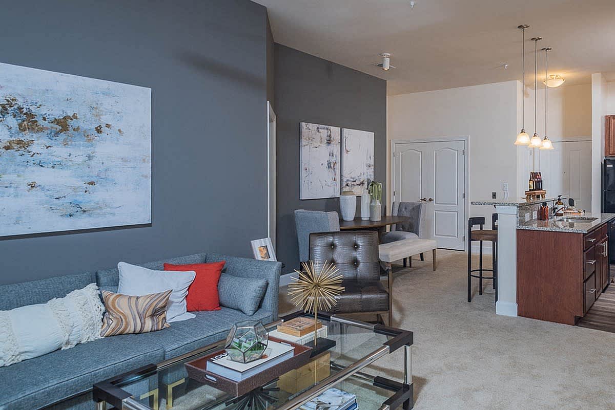 304 Tolbelt Ct – photo 2