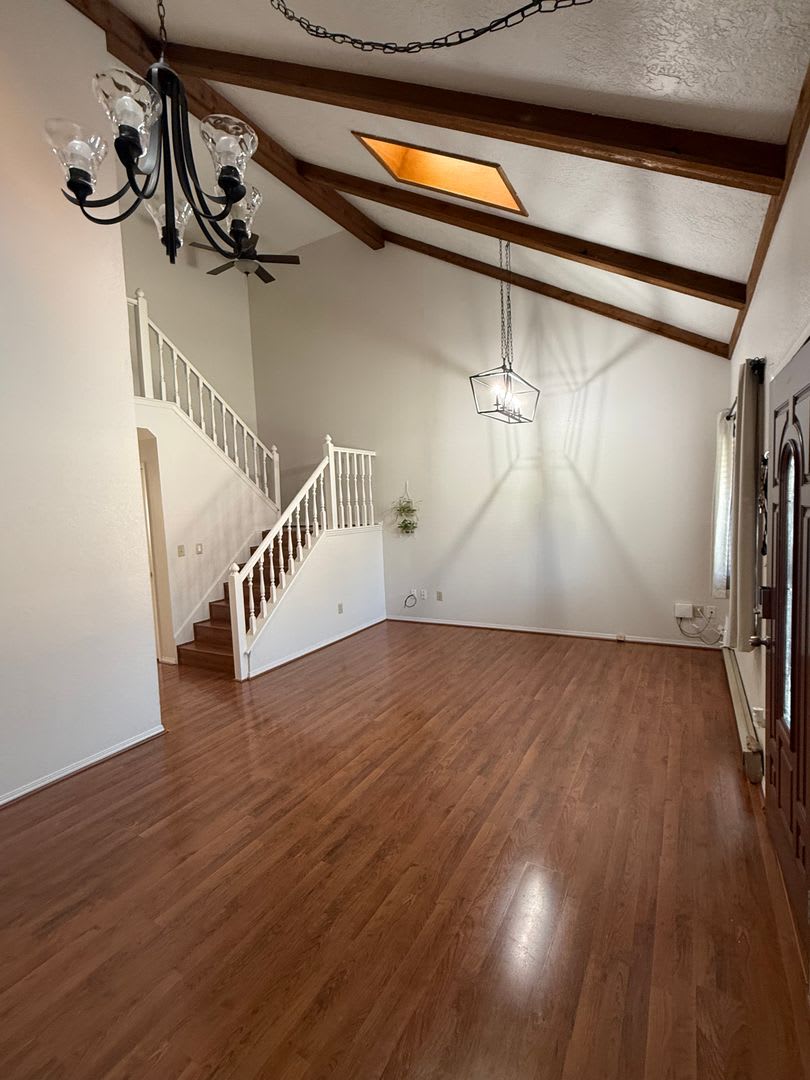 4 Bedroom Home With Finished Basement Attached Garage – photo 2