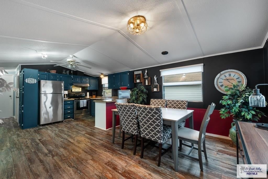 70 PALM LN. – photo 1