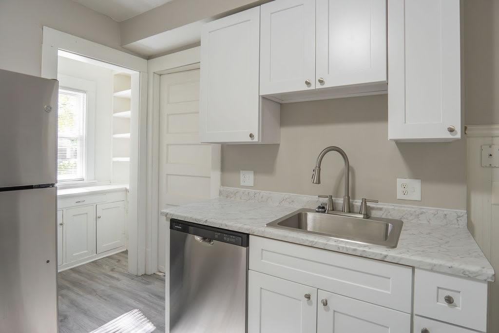 1606 Concordia Avenue – photo 5