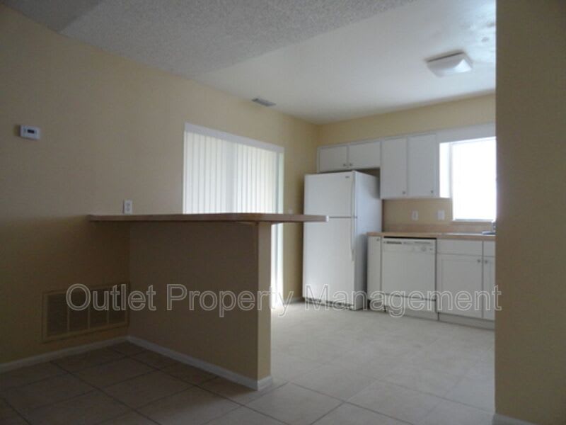 7526 University Garden Dr – photo 4