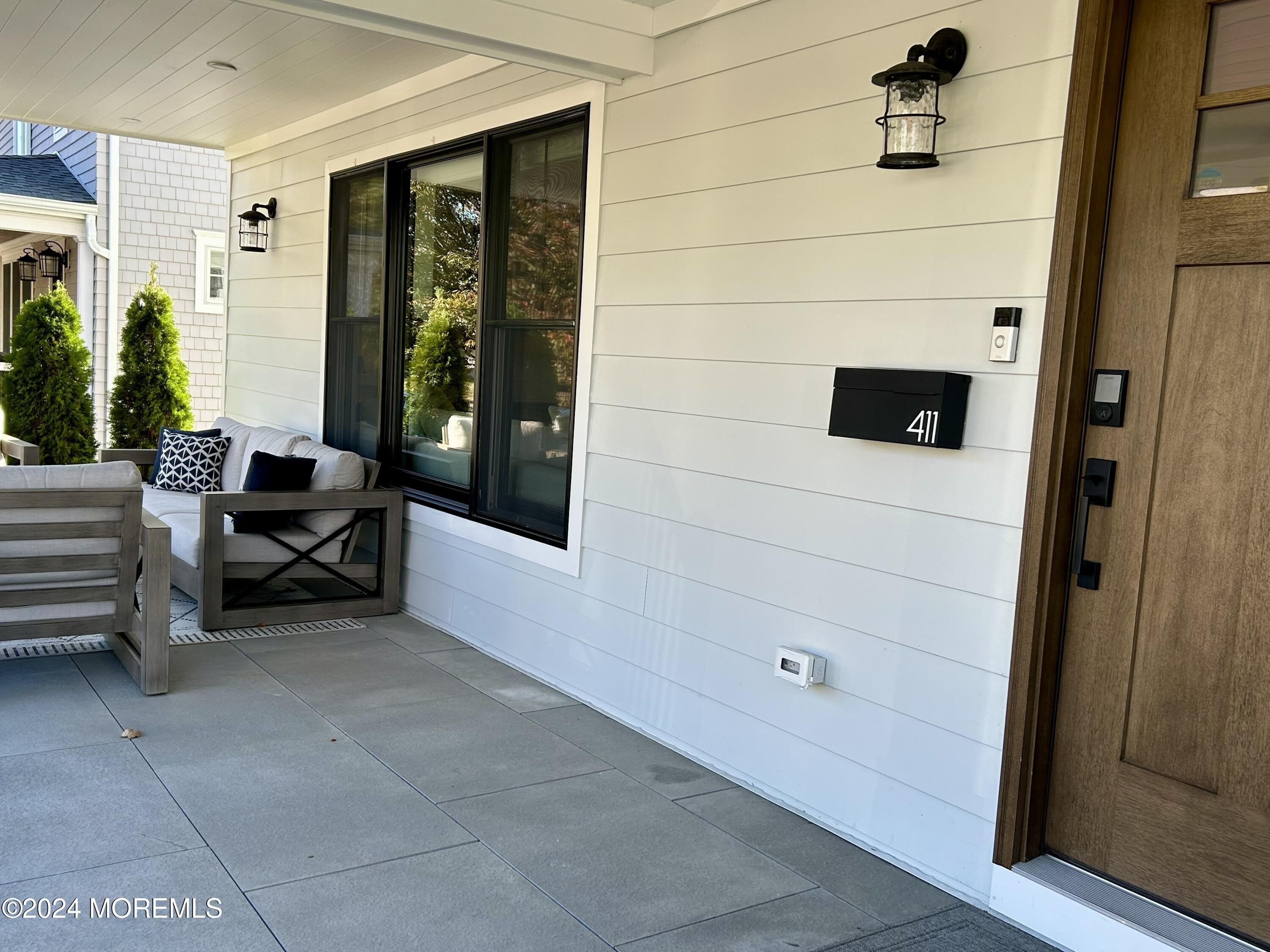 411 Sylvania Avenue – photo 5