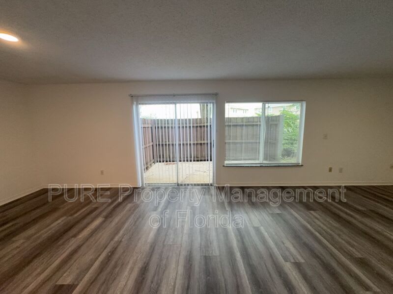 627 NE 28th Avenue – photo 5