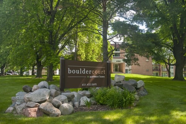 Boulder Court Apartments – photo 1