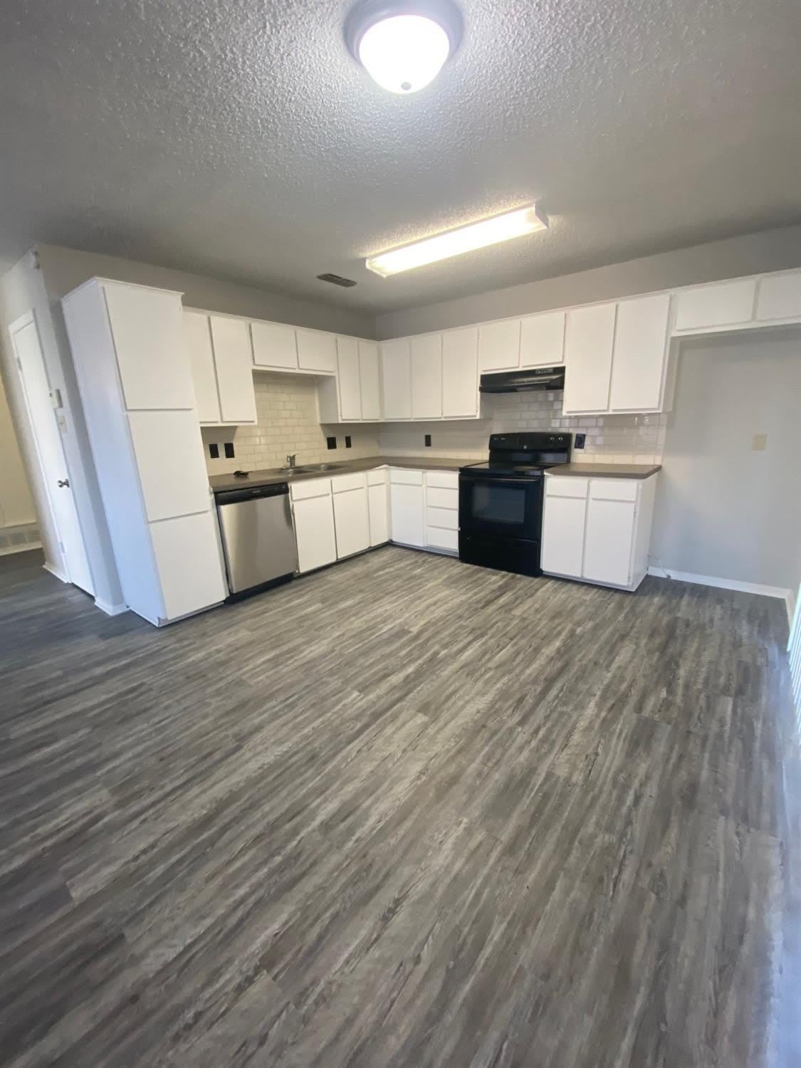 5609 Dartmouth Street – photo 5