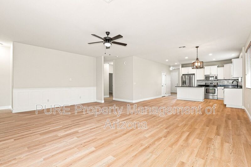1711 W Paisley Dr – photo 3