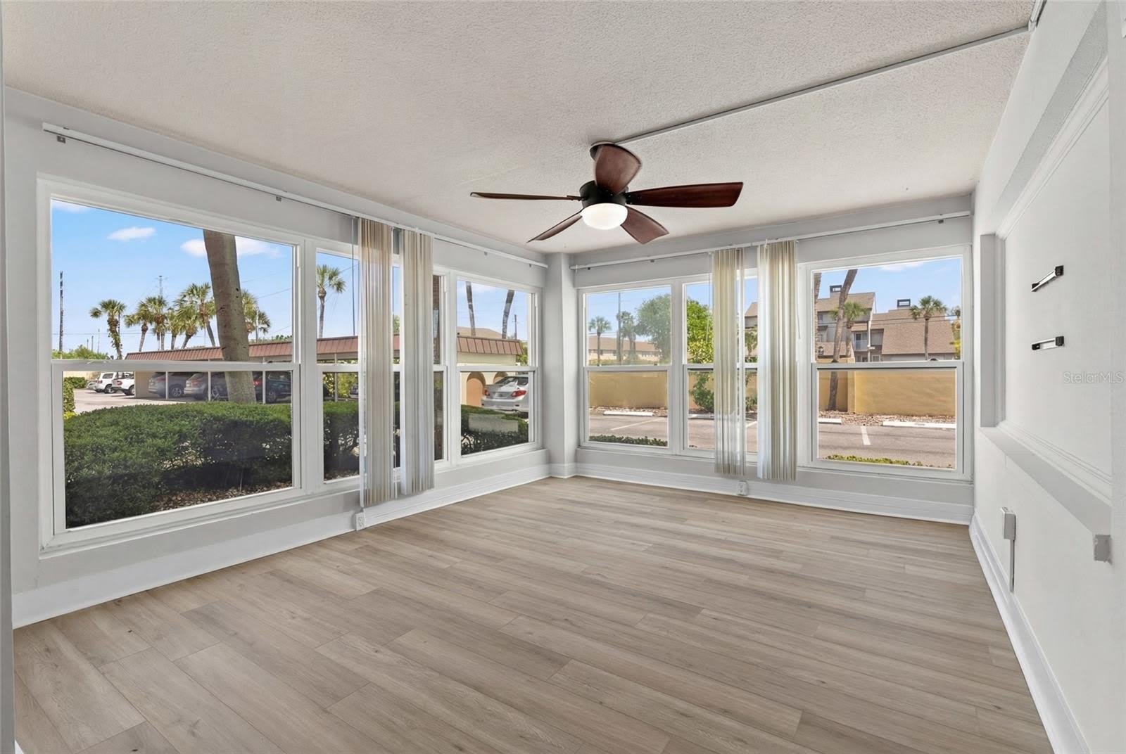 4780 COVE Circle – photo 5
