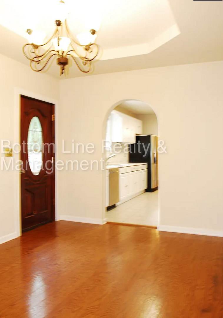 2 Bedroom Apartment For Rent In A Great Location – photo 3