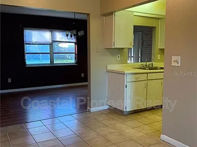 4263 Deltona Blvd – photo 3