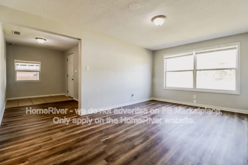 1322 W Hiawatha St – photo 3