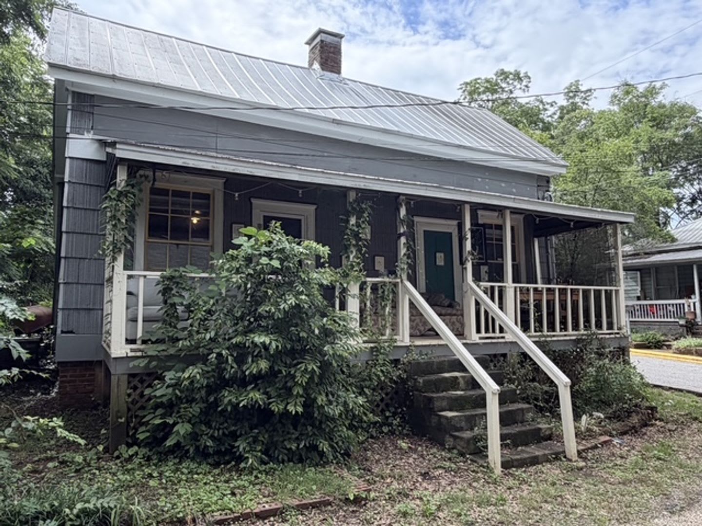 Two Bedroom Cozy House! – photo 2