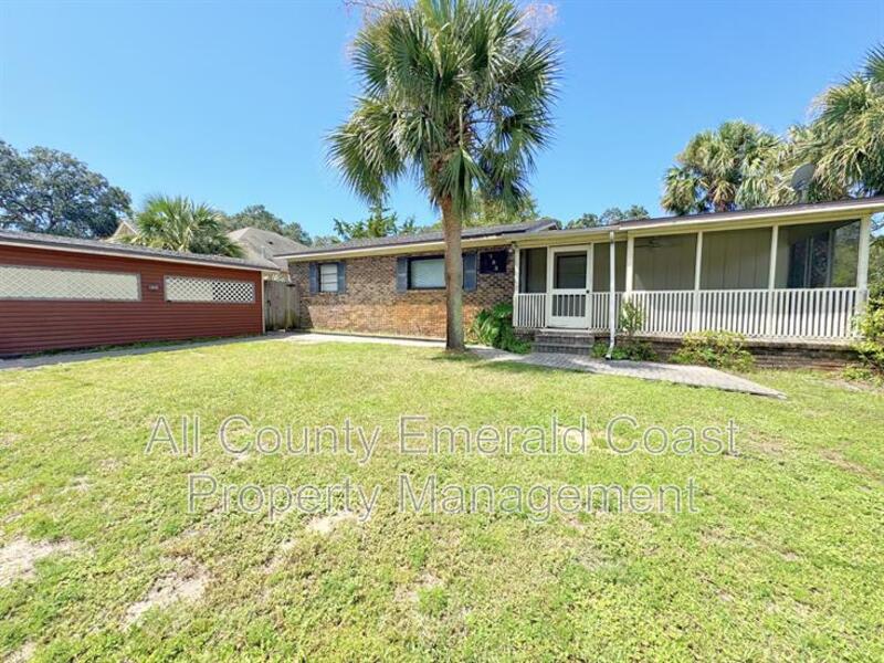 733 Beach Dr – photo 3