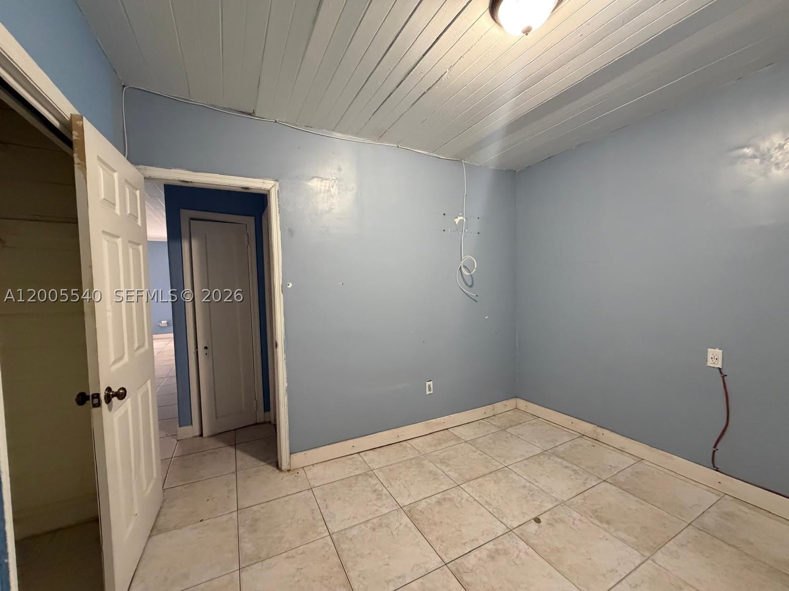 2835 SW 37th Ct – photo 4