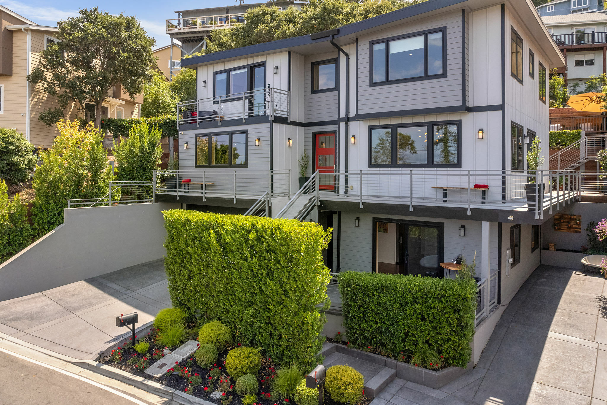 316 Humboldt Road – photo 1