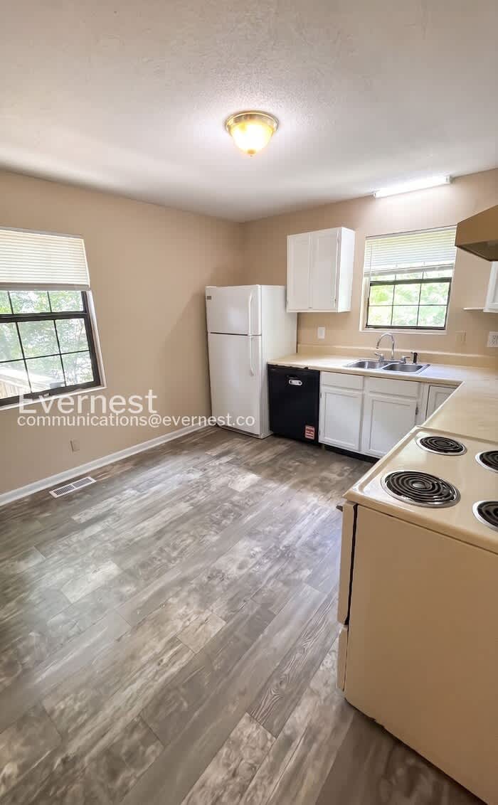 1710 Ichabod Lane – photo 3
