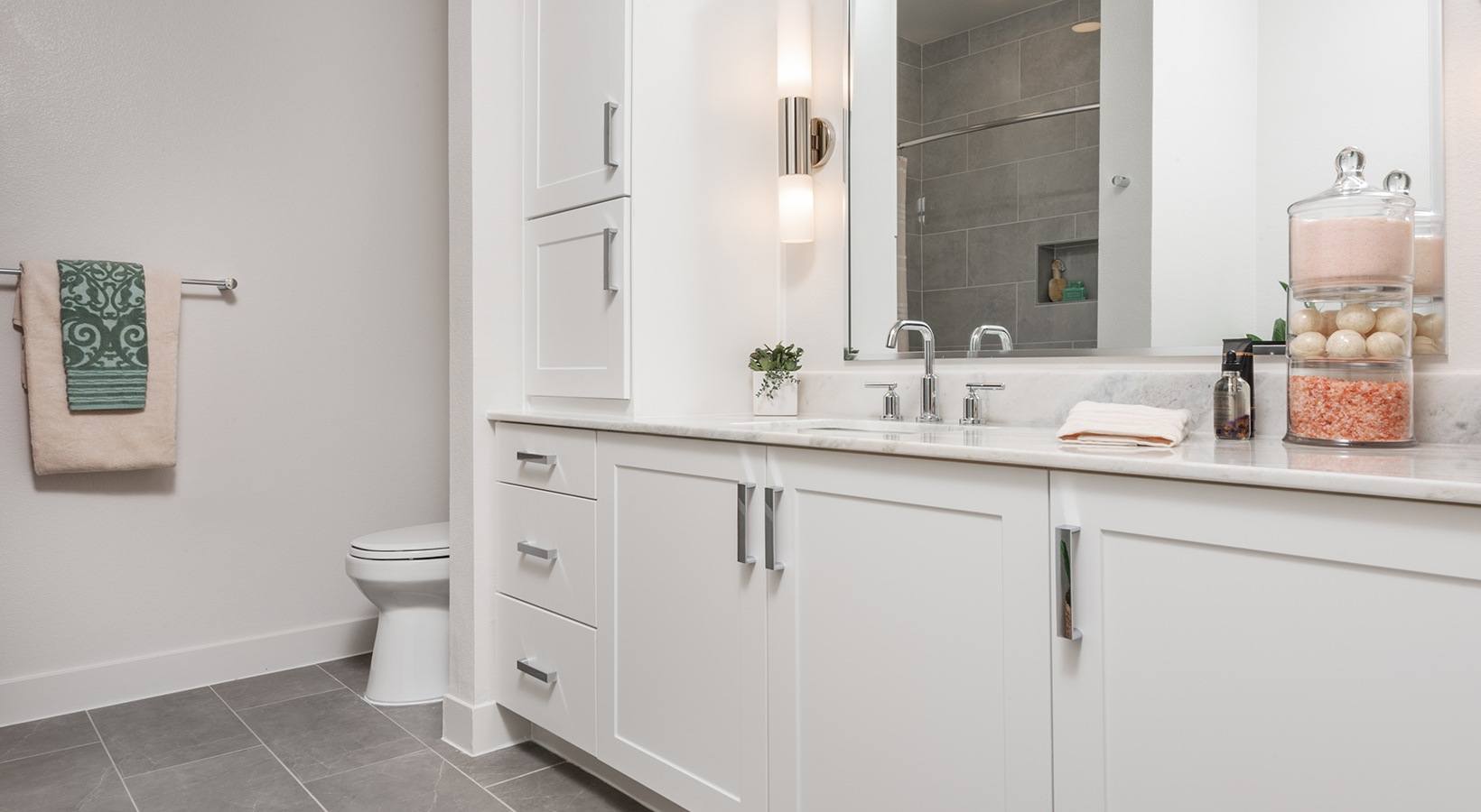 7600 Broadway – photo 2