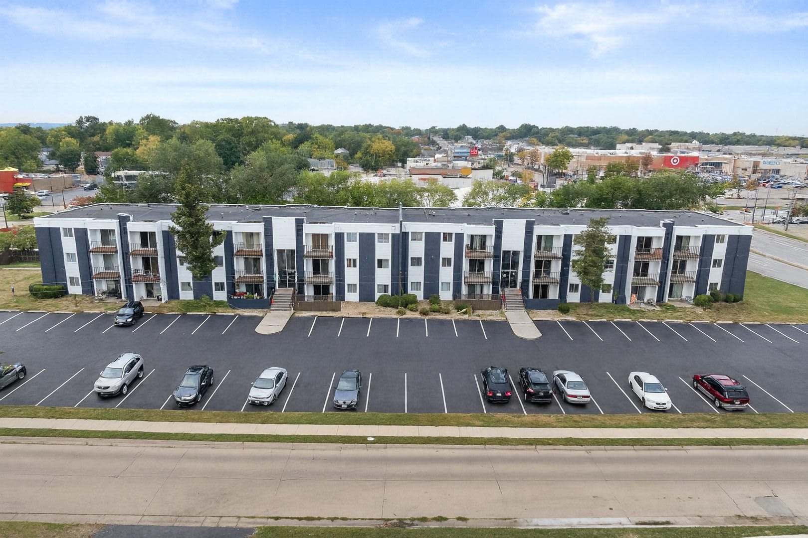 Crossroad Apartments – photo 1