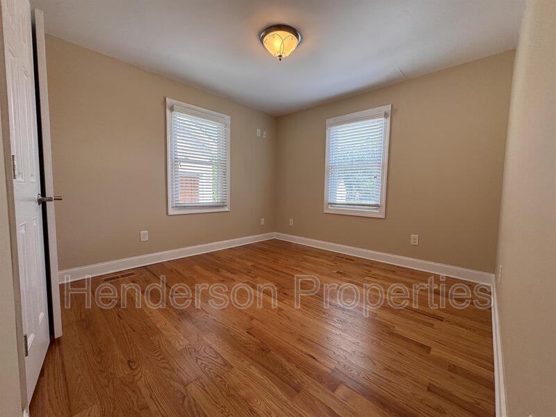 712 Hunter St – photo 4