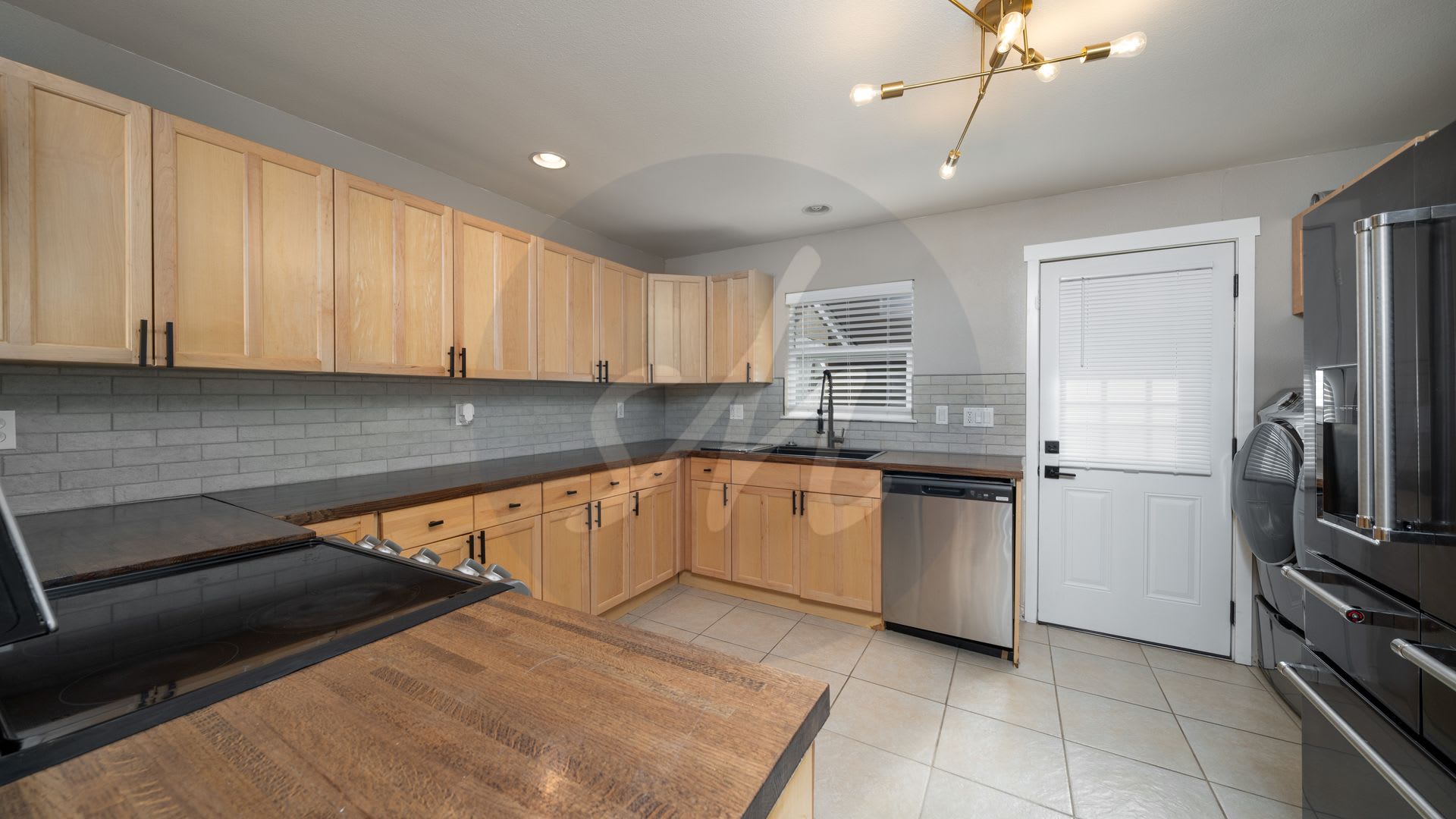 Modern Duplex In Old Colorado City – photo 5