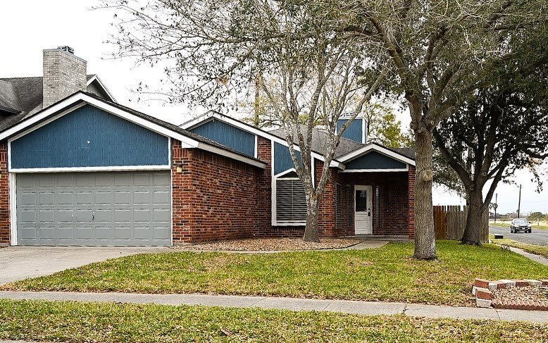 7658 Clearbrook Drive – photo 2