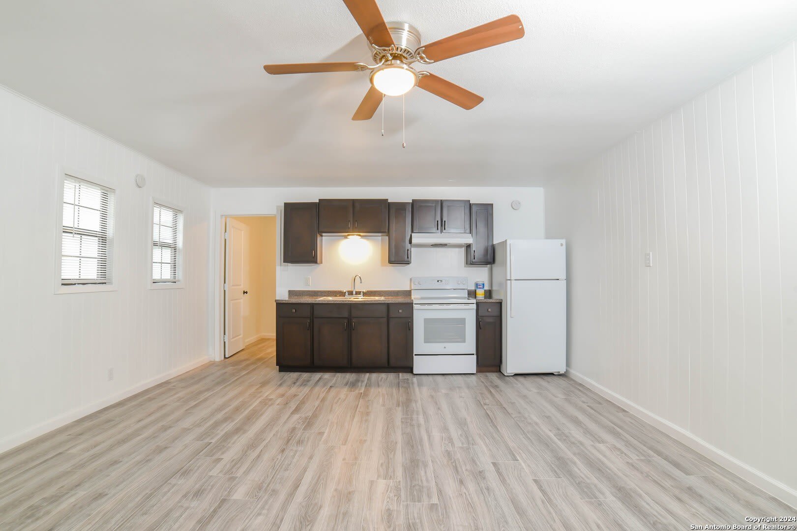 215 Greenlawn Ave – photo 3