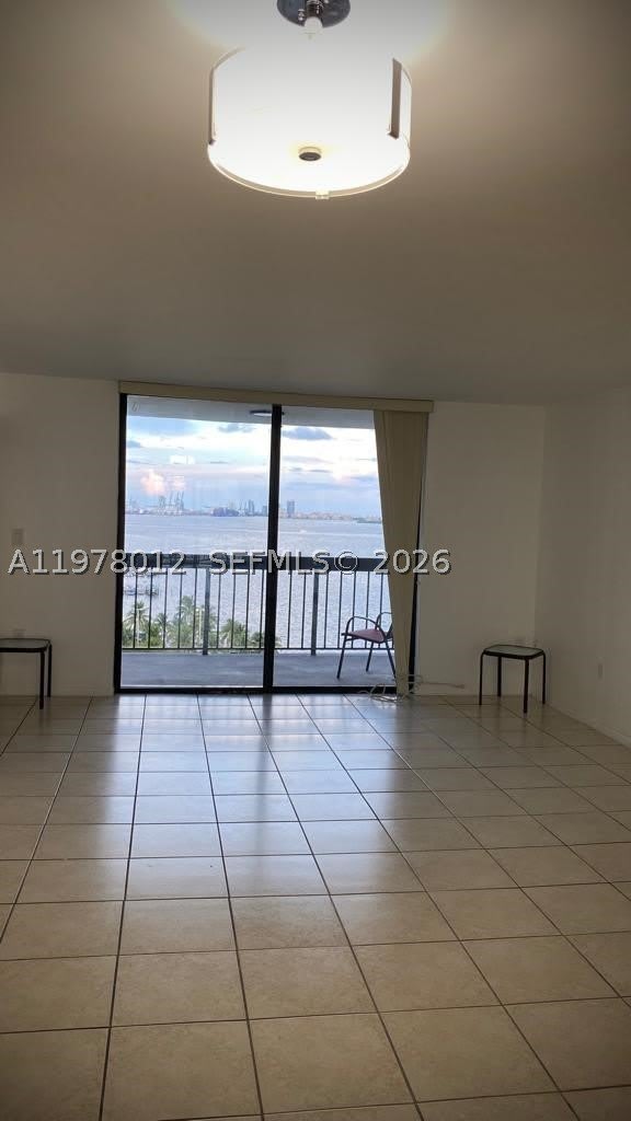 2333 Brickell Ave – photo 4