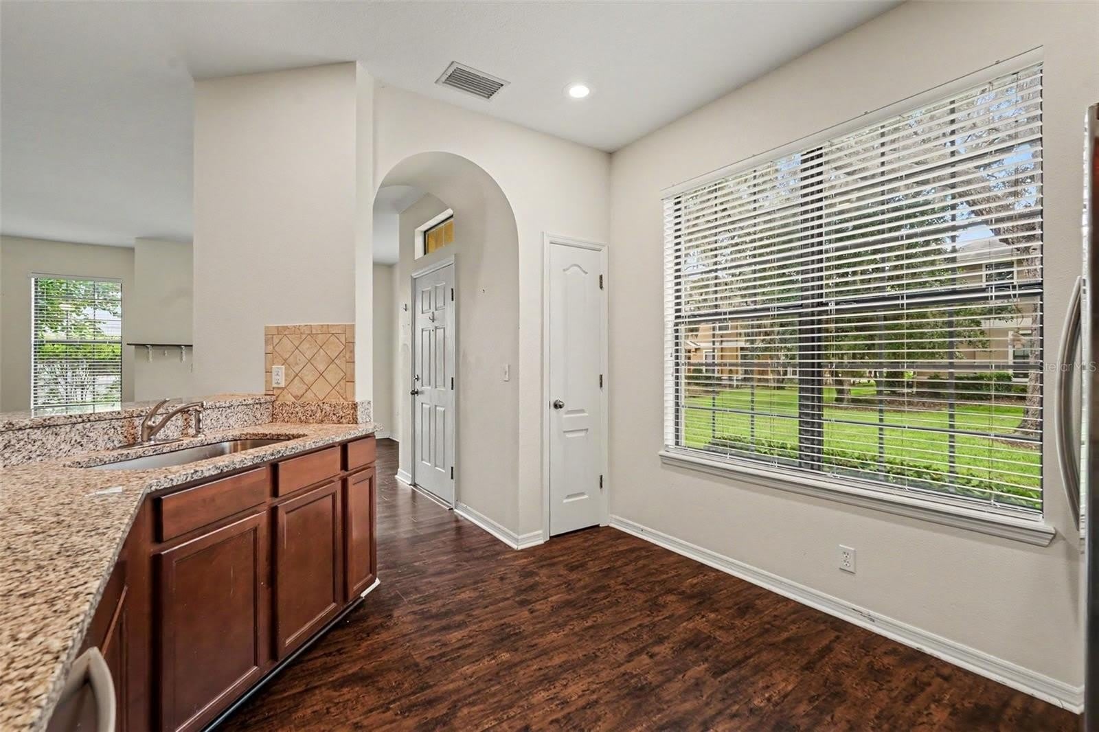 5520 KINGLETHILL Drive – photo 4