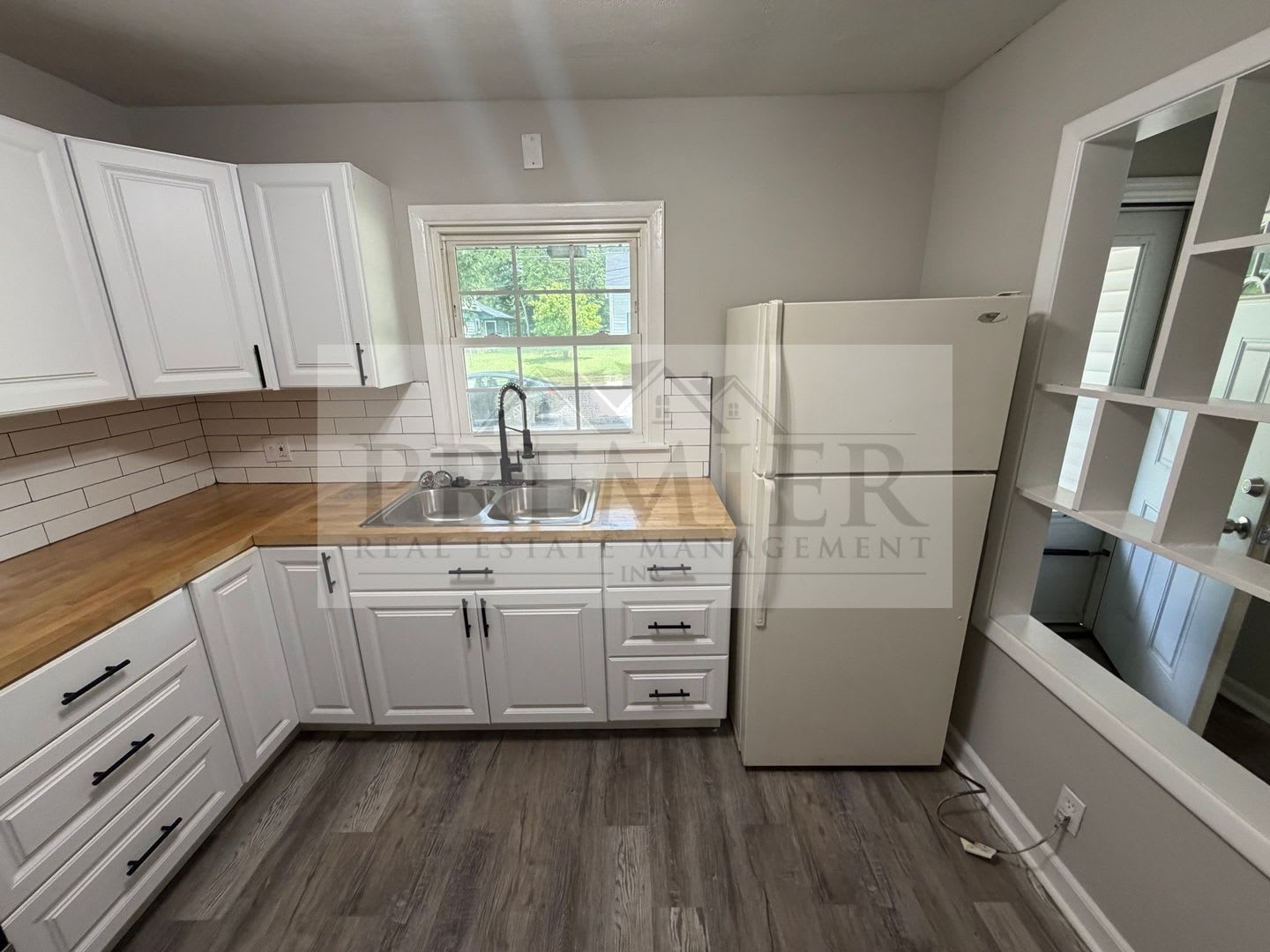 1316 N Main St Unit A Independence Mo 64050 Ranch Style Duplex 2 Beds 1 Bath Rent 1099 Deposit 1099 – photo 5