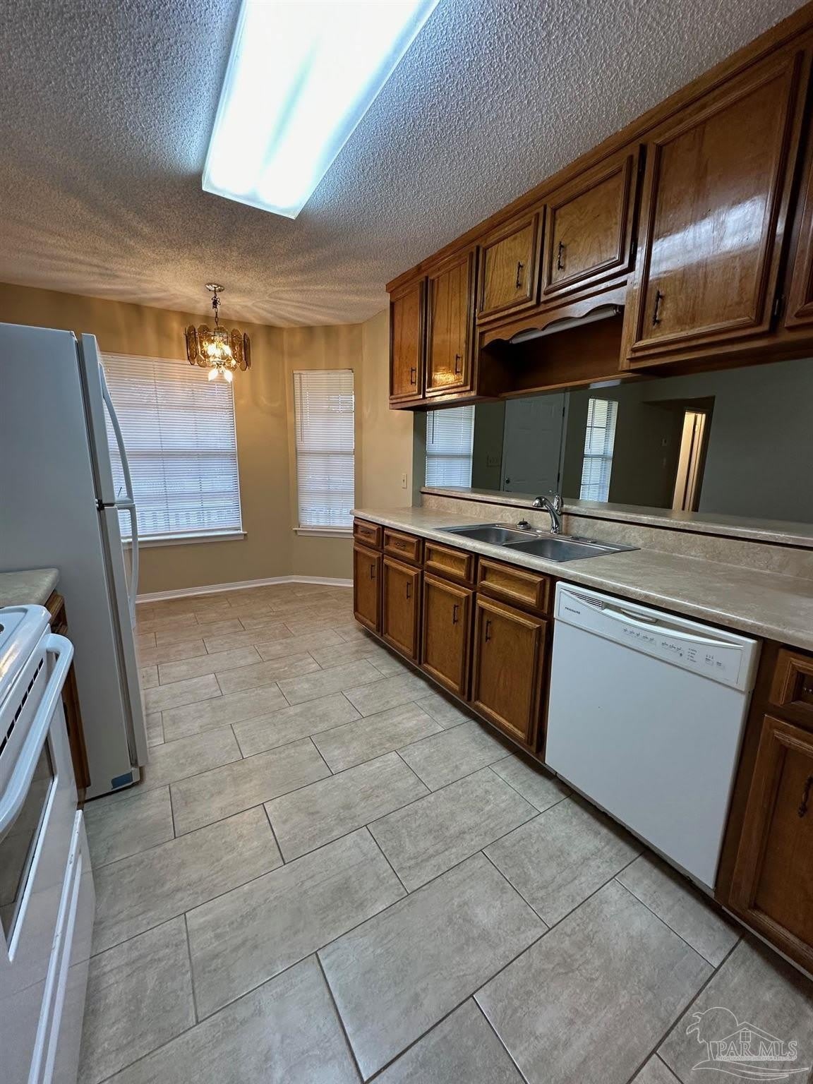 2374 Windstone Dr – photo 5
