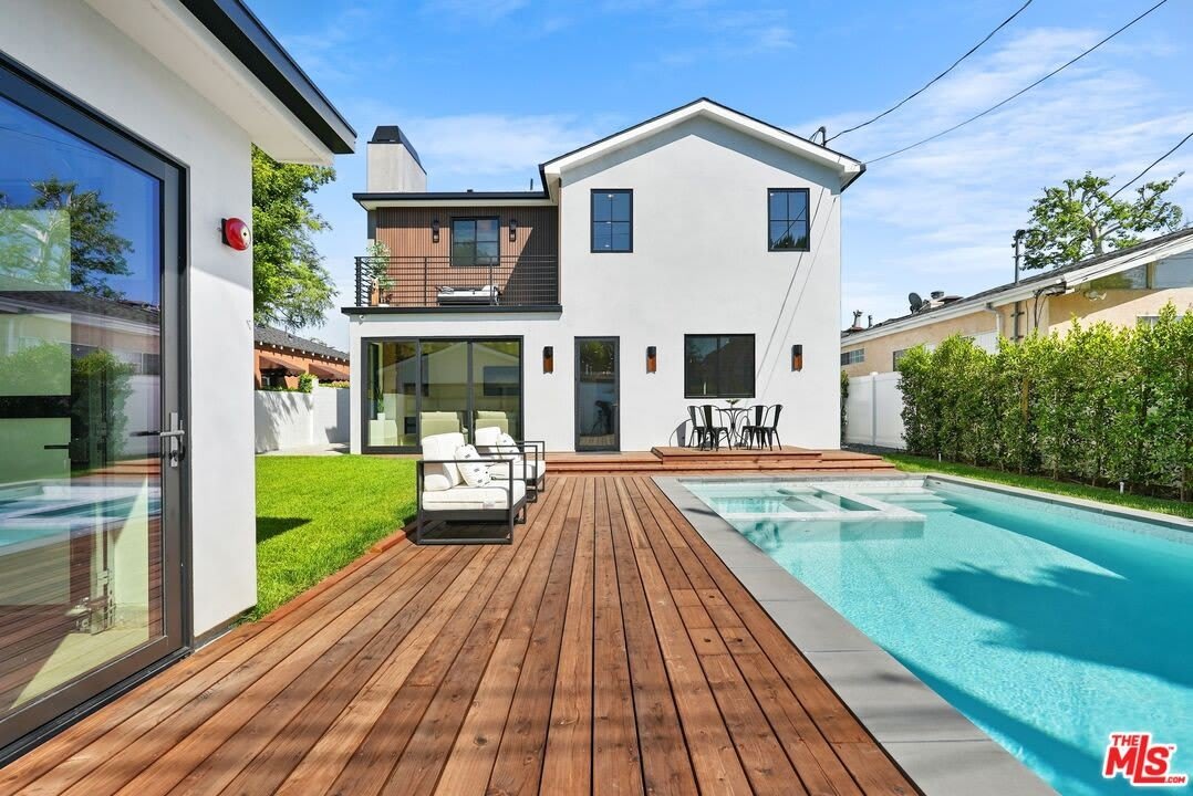 4153 Vantage Ave – photo 2