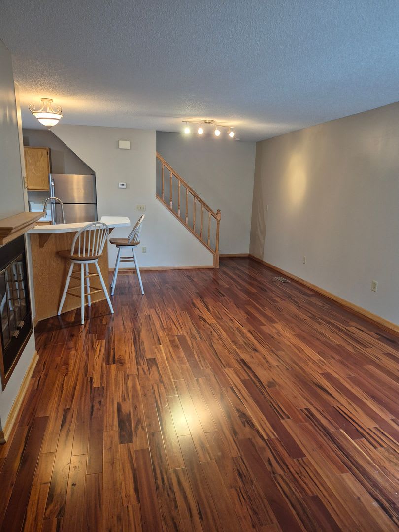 2 Bedroom Townhome Coon Rapids – photo 2