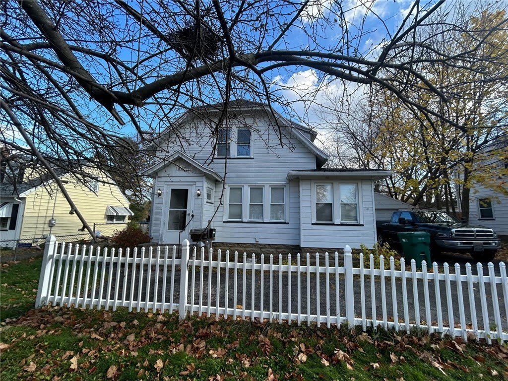 125 Windsor Road – photo 2