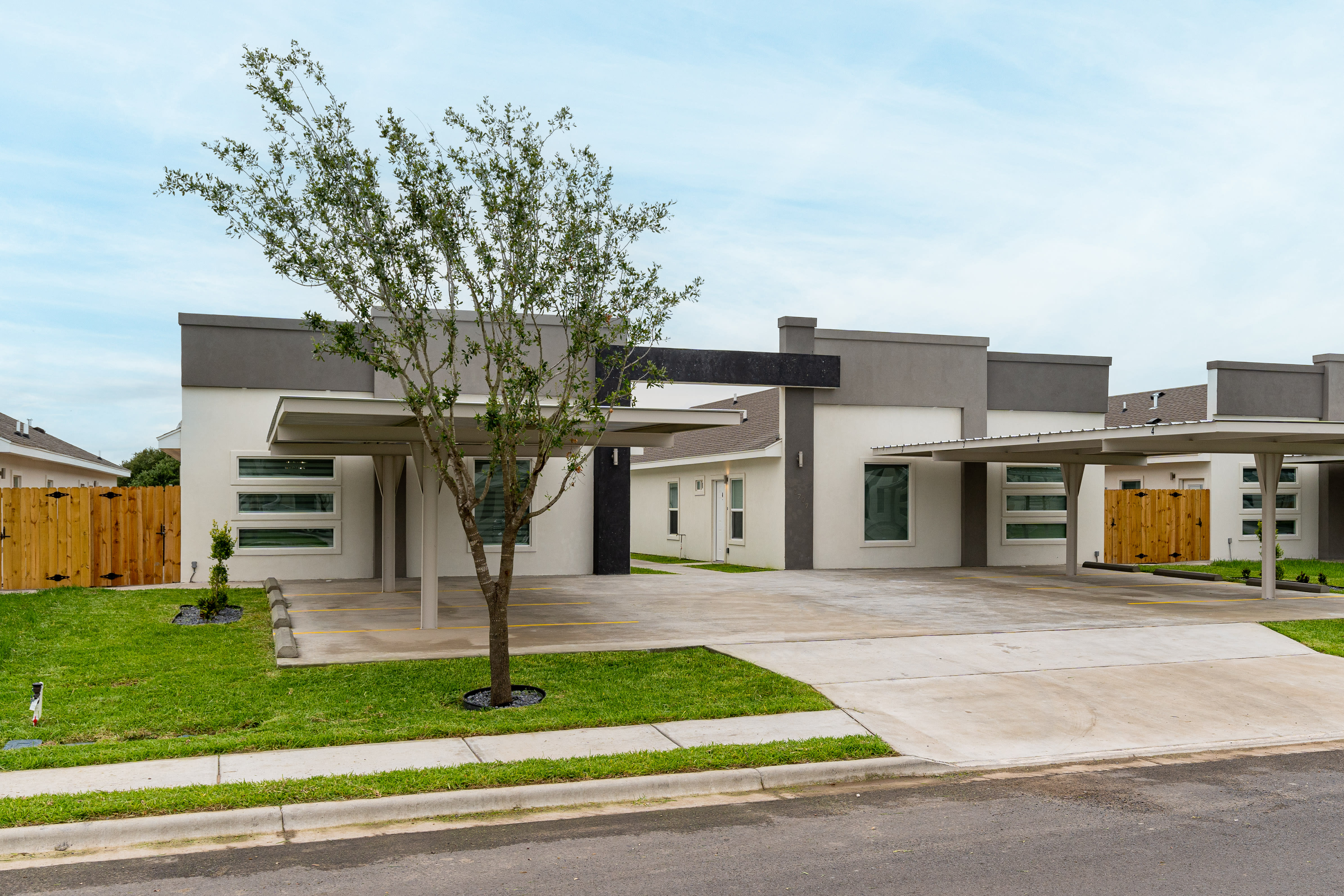 1707 Angelina Drive #4 – photo 1