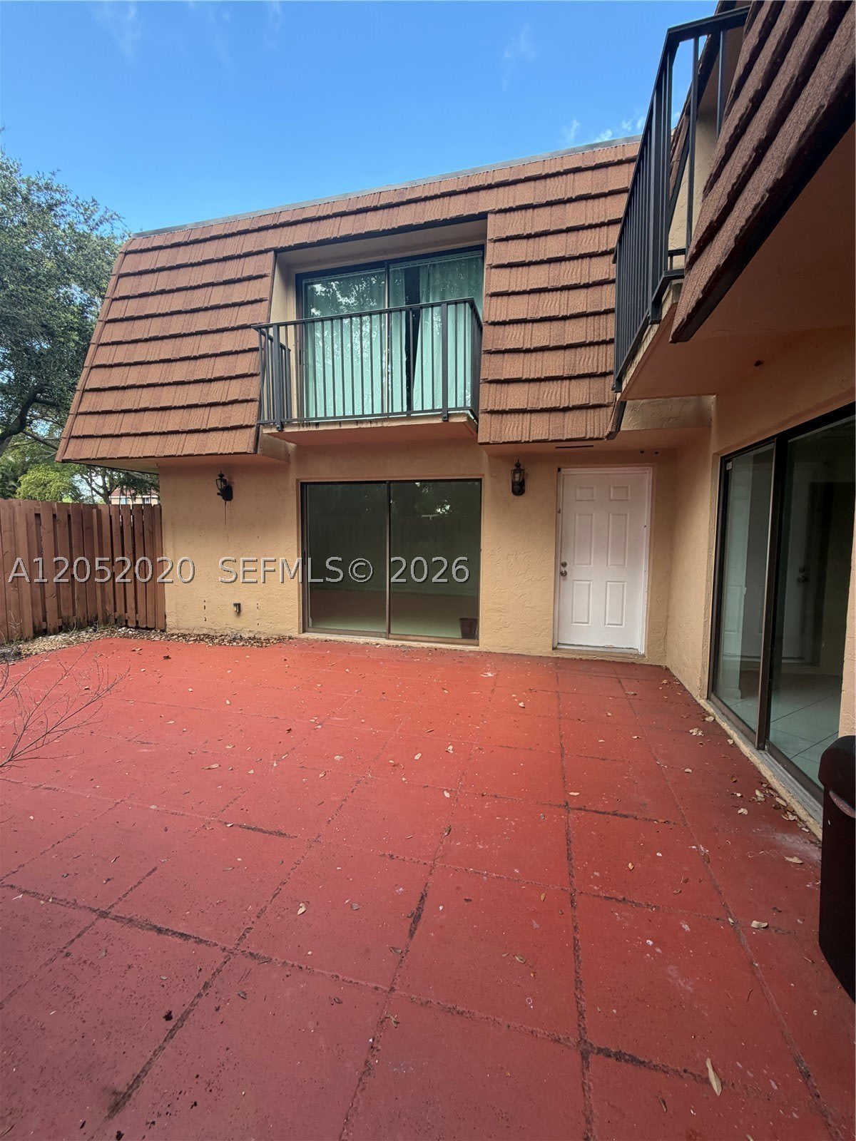 2563 CAMELOT – photo 2