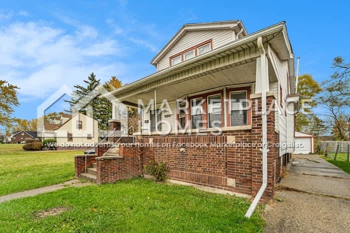 9190 Hayes St – photo 2