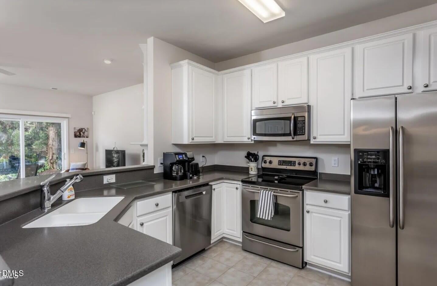 7031 Racine Way – photo 5